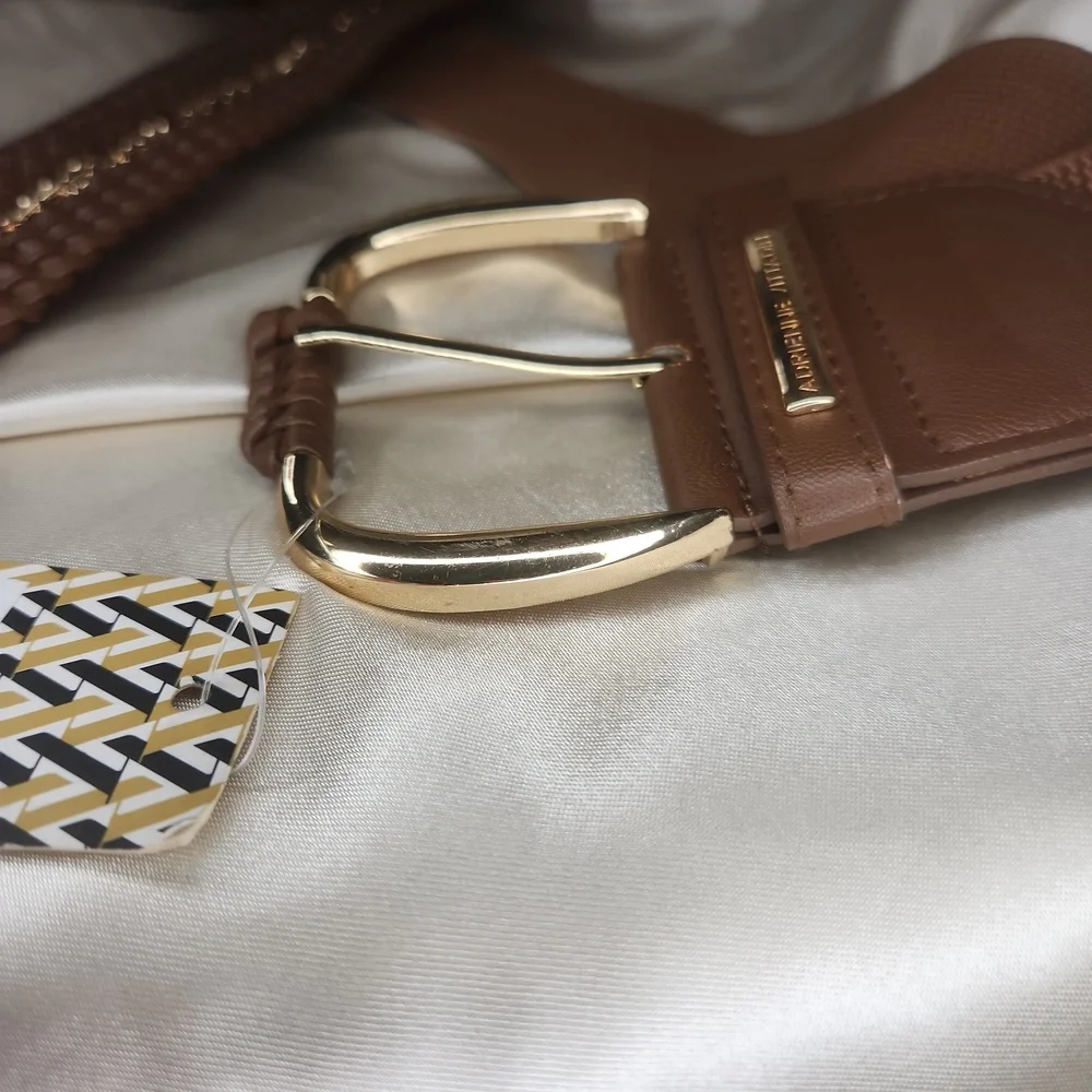Adrienne Vittadini NWT Gold Tone Hardware 2X Belt - Picture 7 of 7